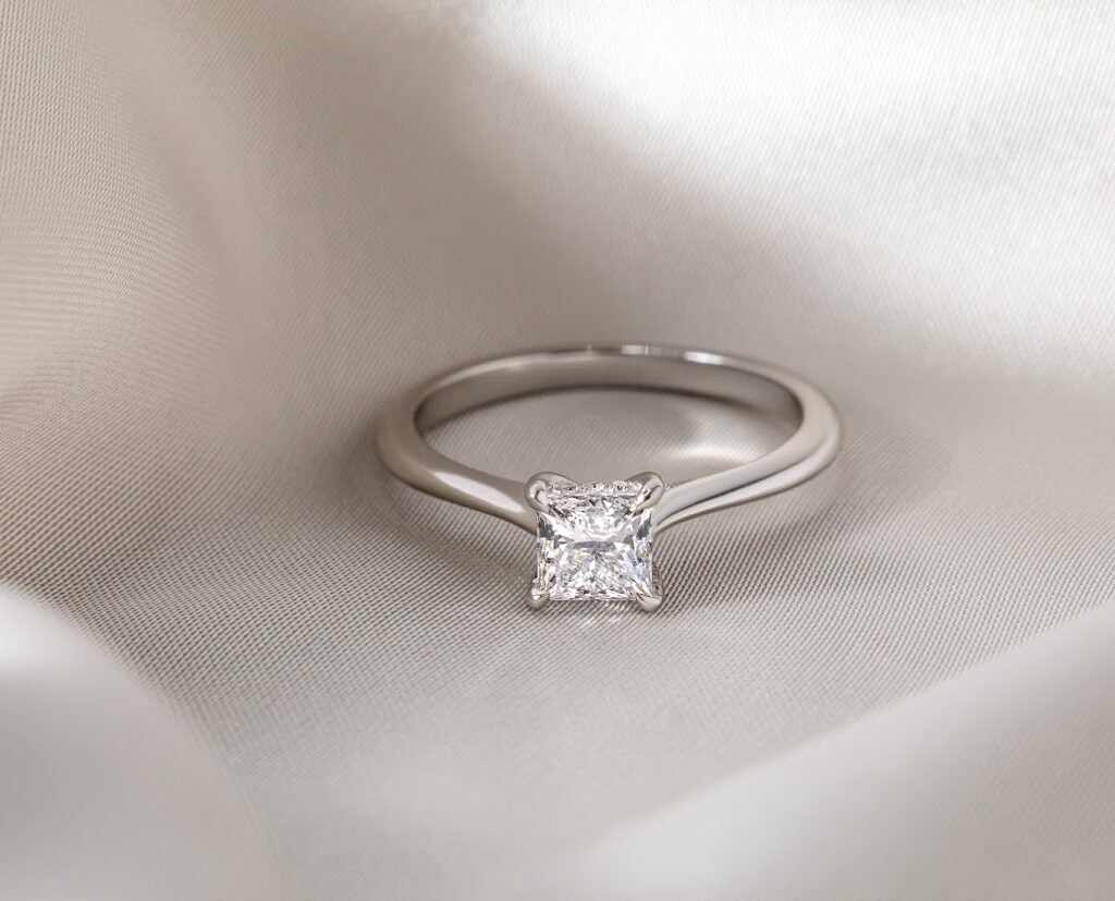 Platinum Princess Cut Engagement Rings: Timeless Style Meet Modern Trends