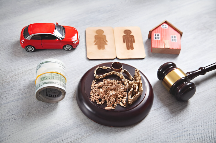 How Divorce Solicitors Guide You Through Mediation?