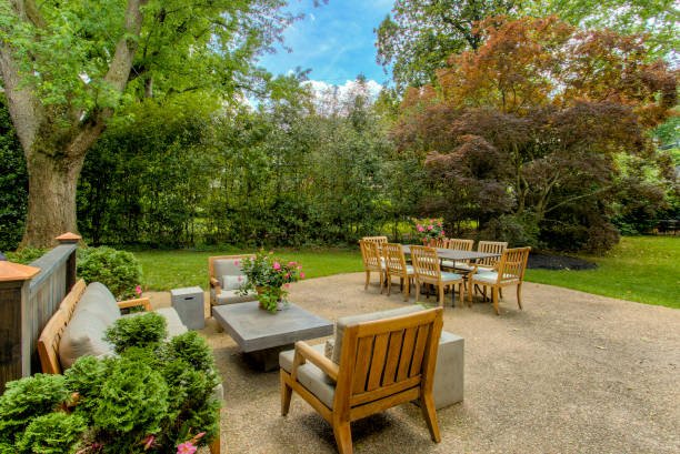 Outdoor furniture, like any other investment, doesn’t last indefinitely, and knowing the causes of this fading is the first step towards making it last.